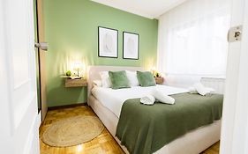 5min Pontevedra en coche, x2 Parkings, Taxi privado - con coste